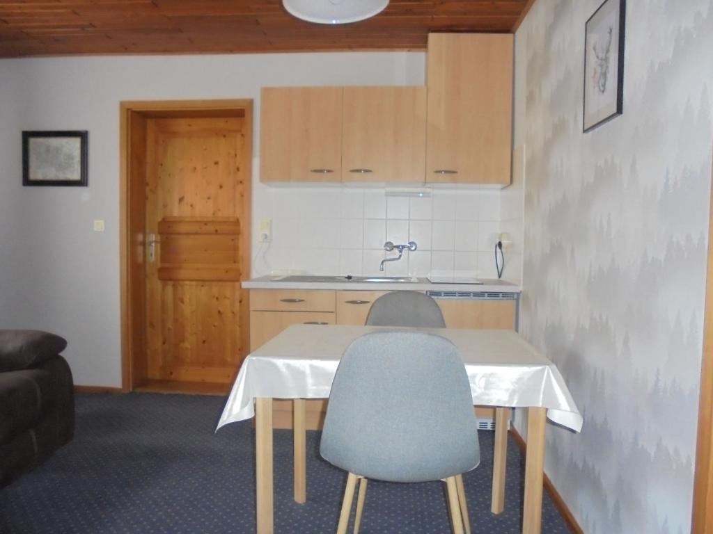 Ferienwohnung Klaus room 4
